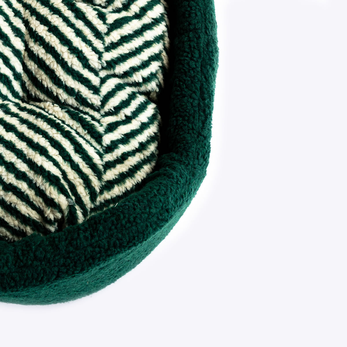 Sherpa Fleece Green Herringbone Slumber Bed - Image 4