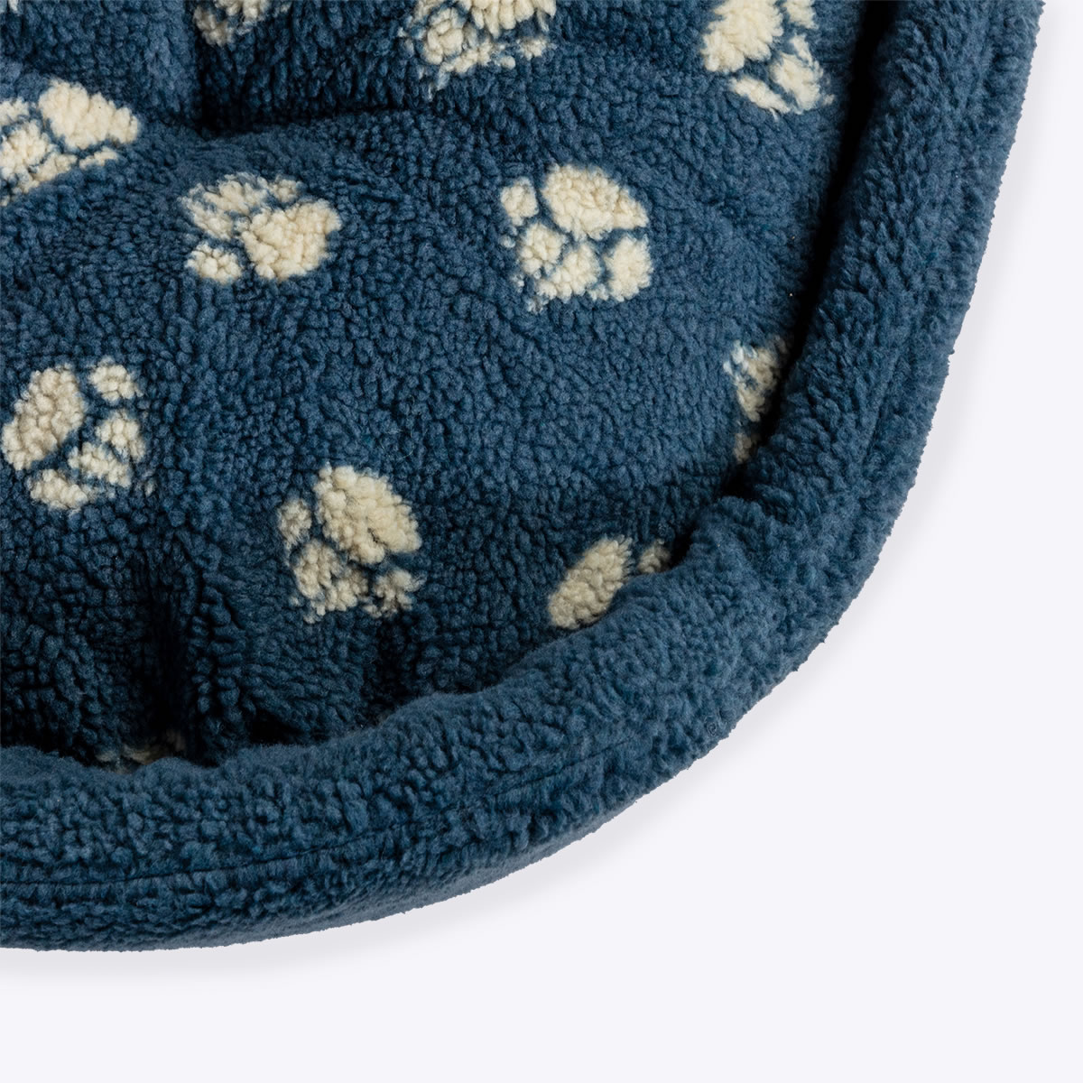 Sherpa Fleece Harbour Paw Slumber Bed - Image 4